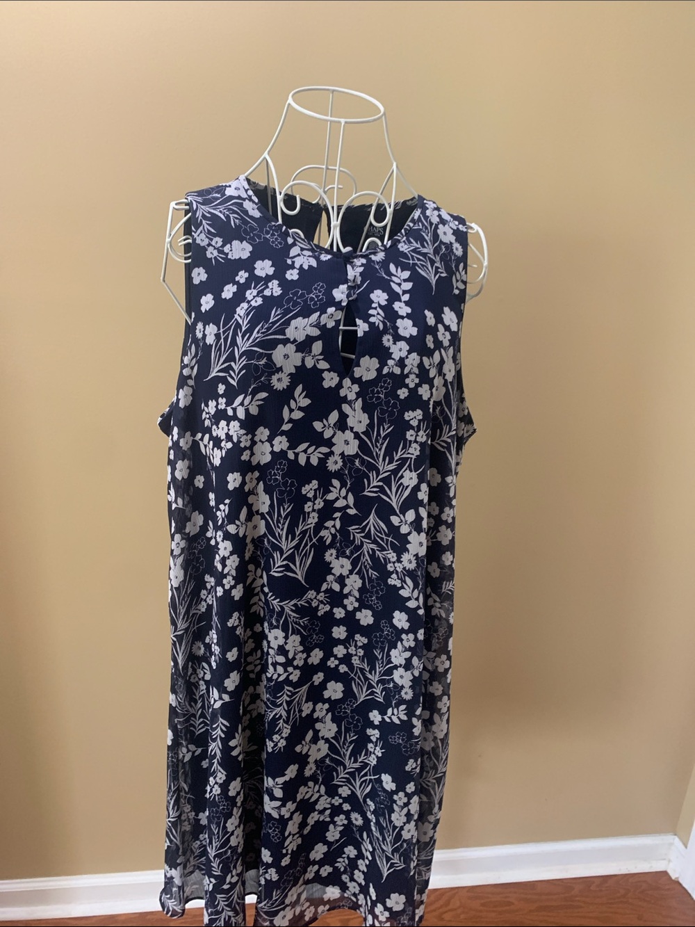 Chaps Navy Blue and White Floral Sleeveless Shift Dress